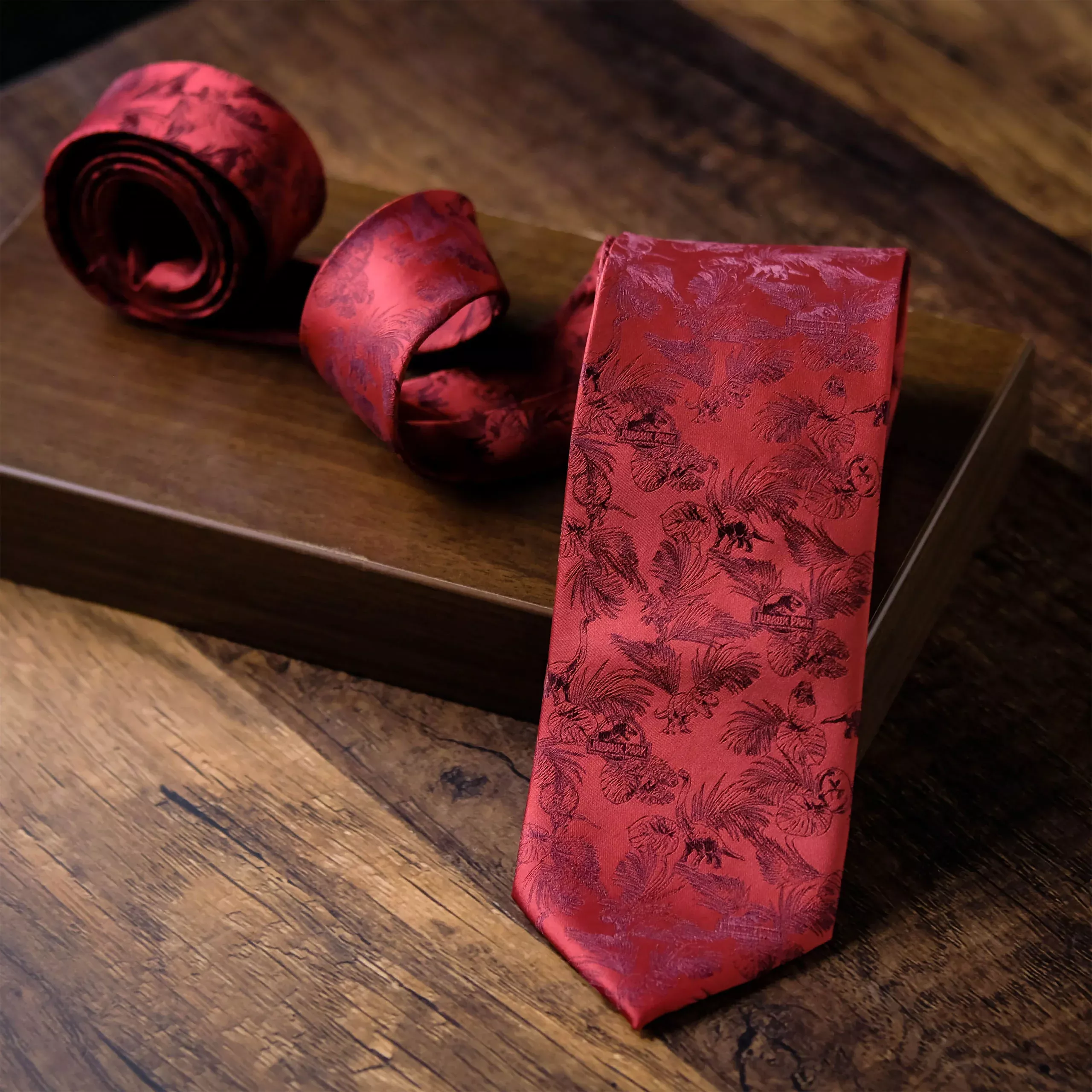 Jurassic Park - Red Jungle Tie