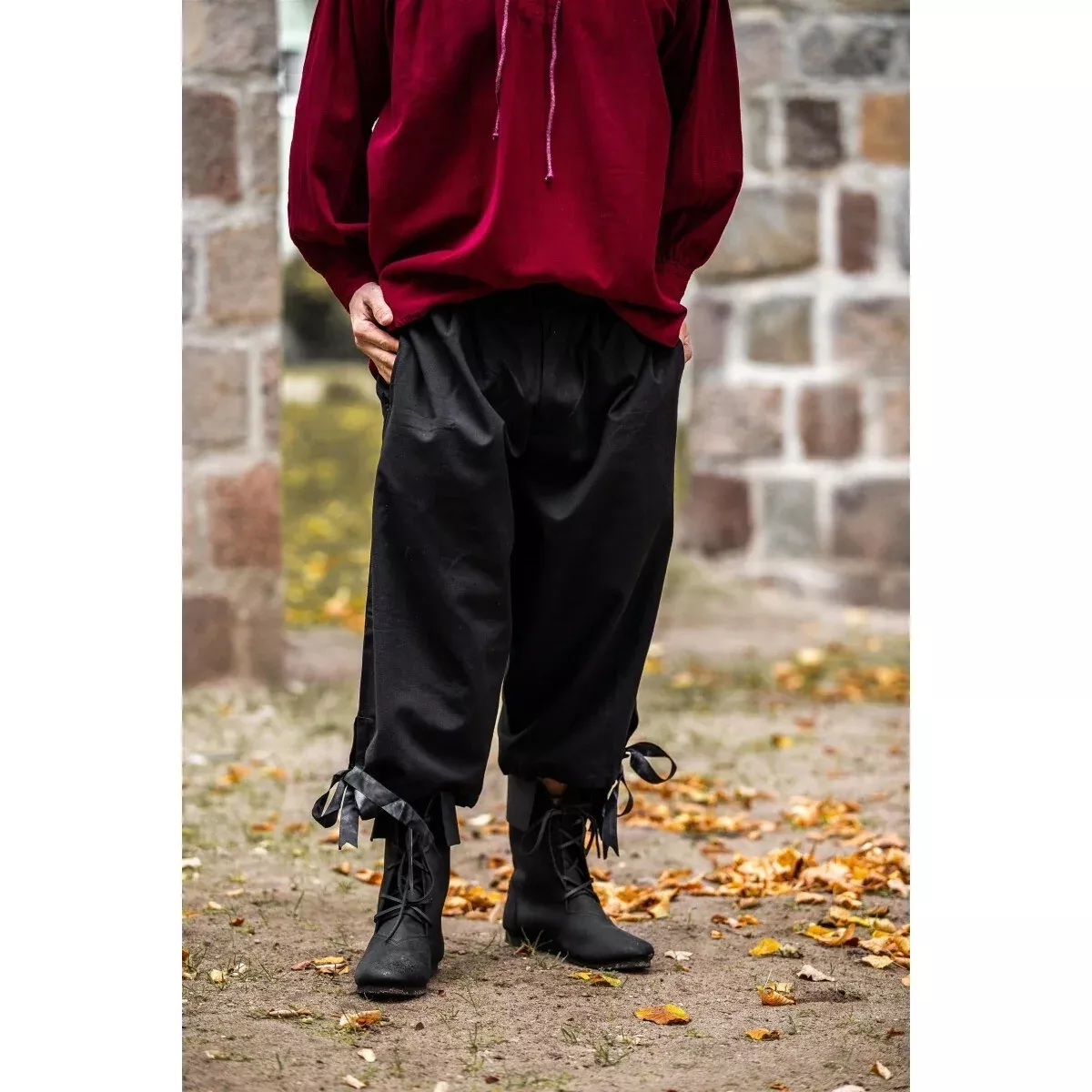 Medieval Knee-Breeches Vincent black
