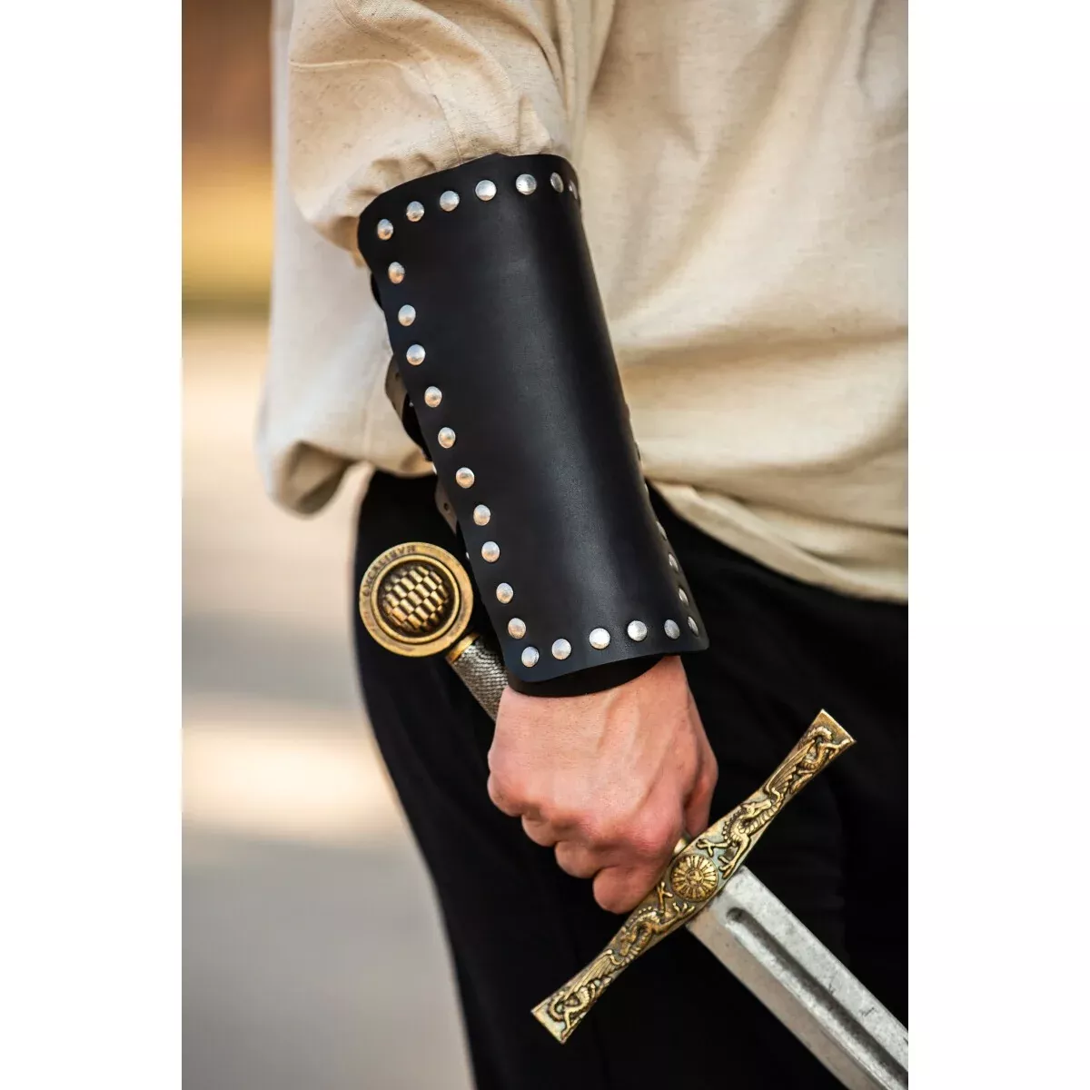 Medieval Leather Bracer Mar Black